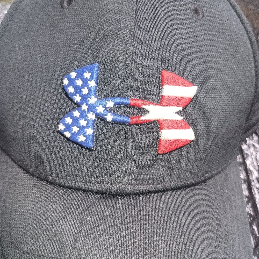 Under Armour White Athletic Hat Essential Accessory - Picture 12 of 15